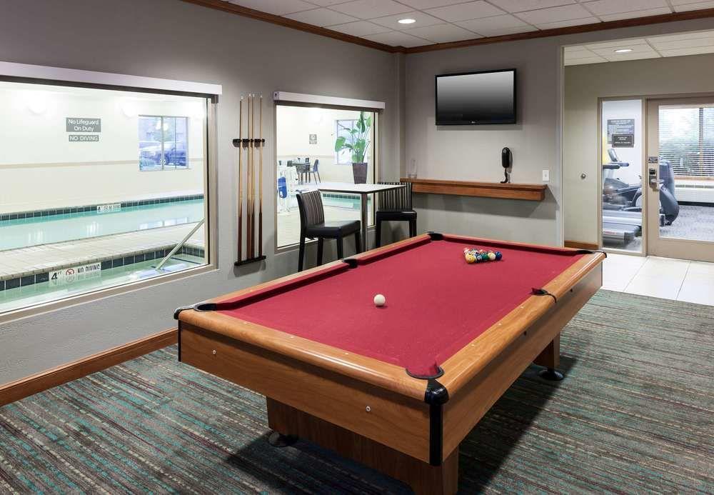 Hotel By Marriott Chicago Lake Forest/mettawa