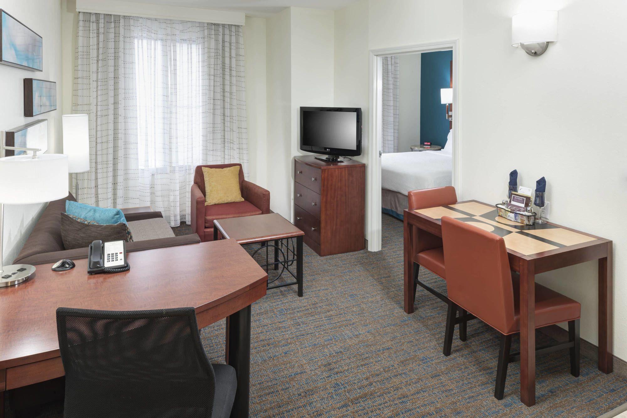 Hotel By Marriott Chicago Forest/mettawa 3*