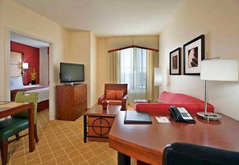 By Marriott Chicago Forest/mettawa Hotel 3*