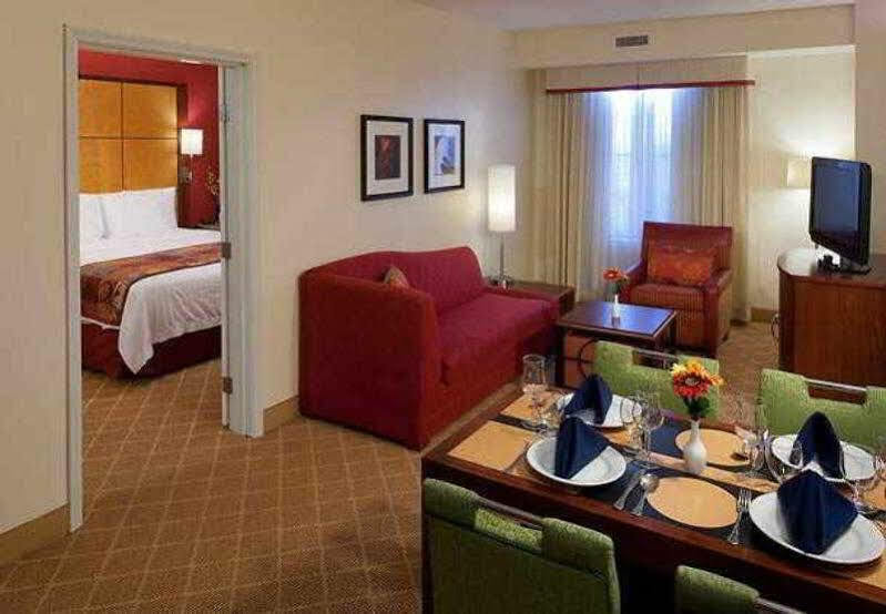 Hotel By Marriott Chicago Forest/mettawa Mettawa