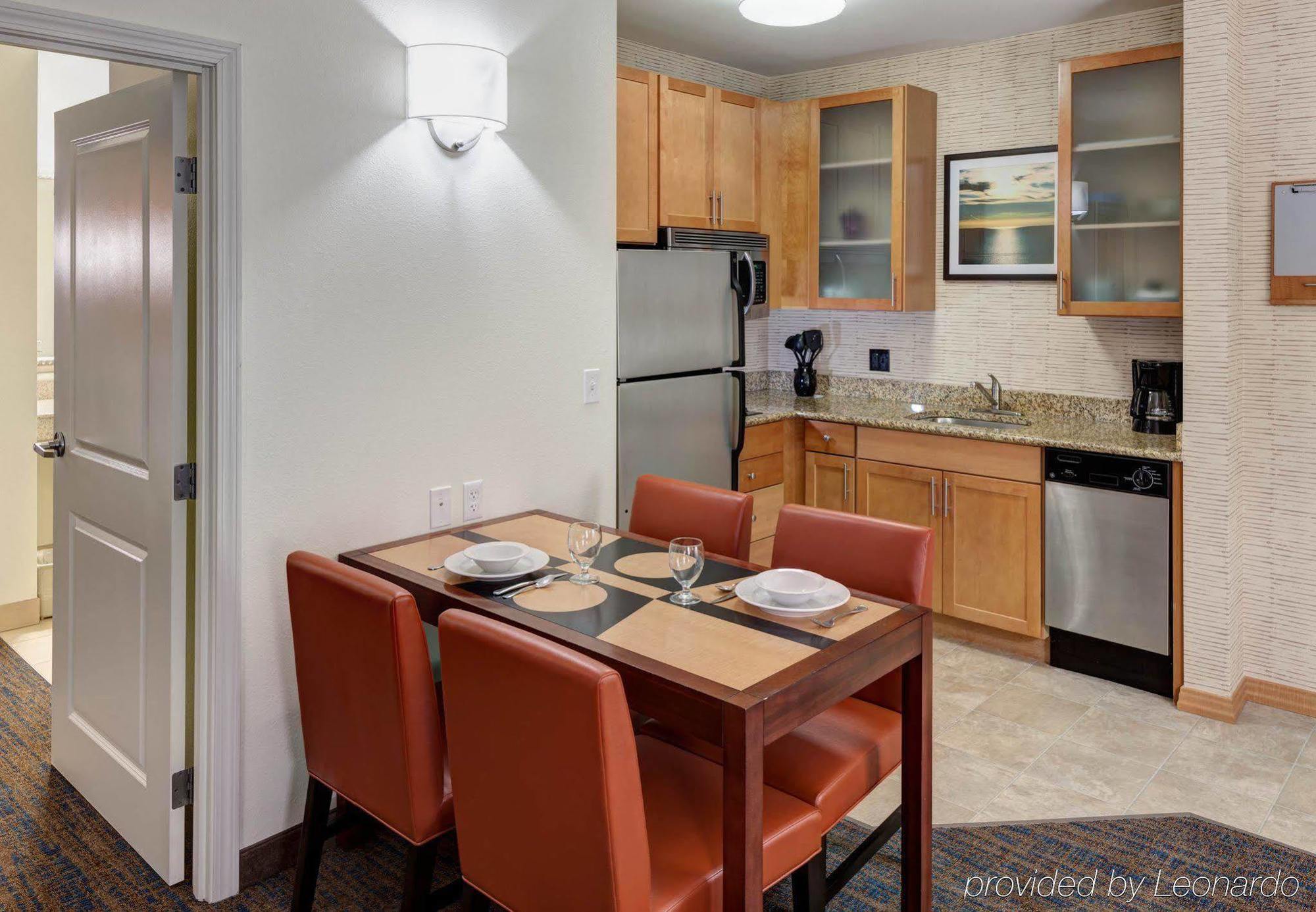 By Marriott Chicago Forest/mettawa Mettawa